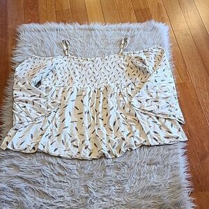Torrid womens rayon off the shoulder‎ white flowy shirt with feather print shirt
